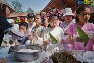 雷文杰：场地情况对我们影响更大 领先后踢得太保守了